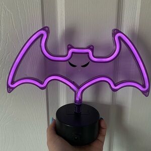 HALLOWEEN decor 🦇 - Purple Light Up Bat decor